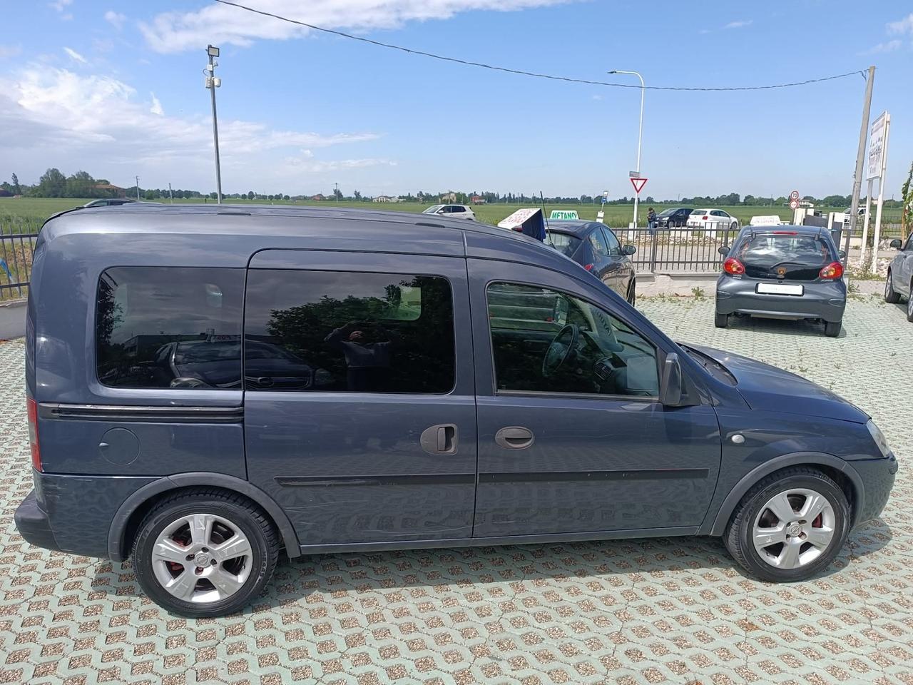 Opel Combo 1.6 CNG Metano 5p. Tour Enjoy