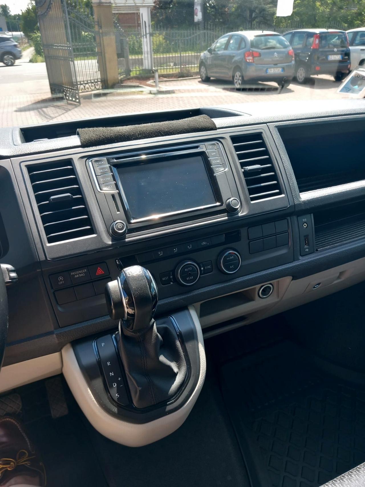 Volkswagen Transporter 2.0 TDI 150CV DSG PC Kombi