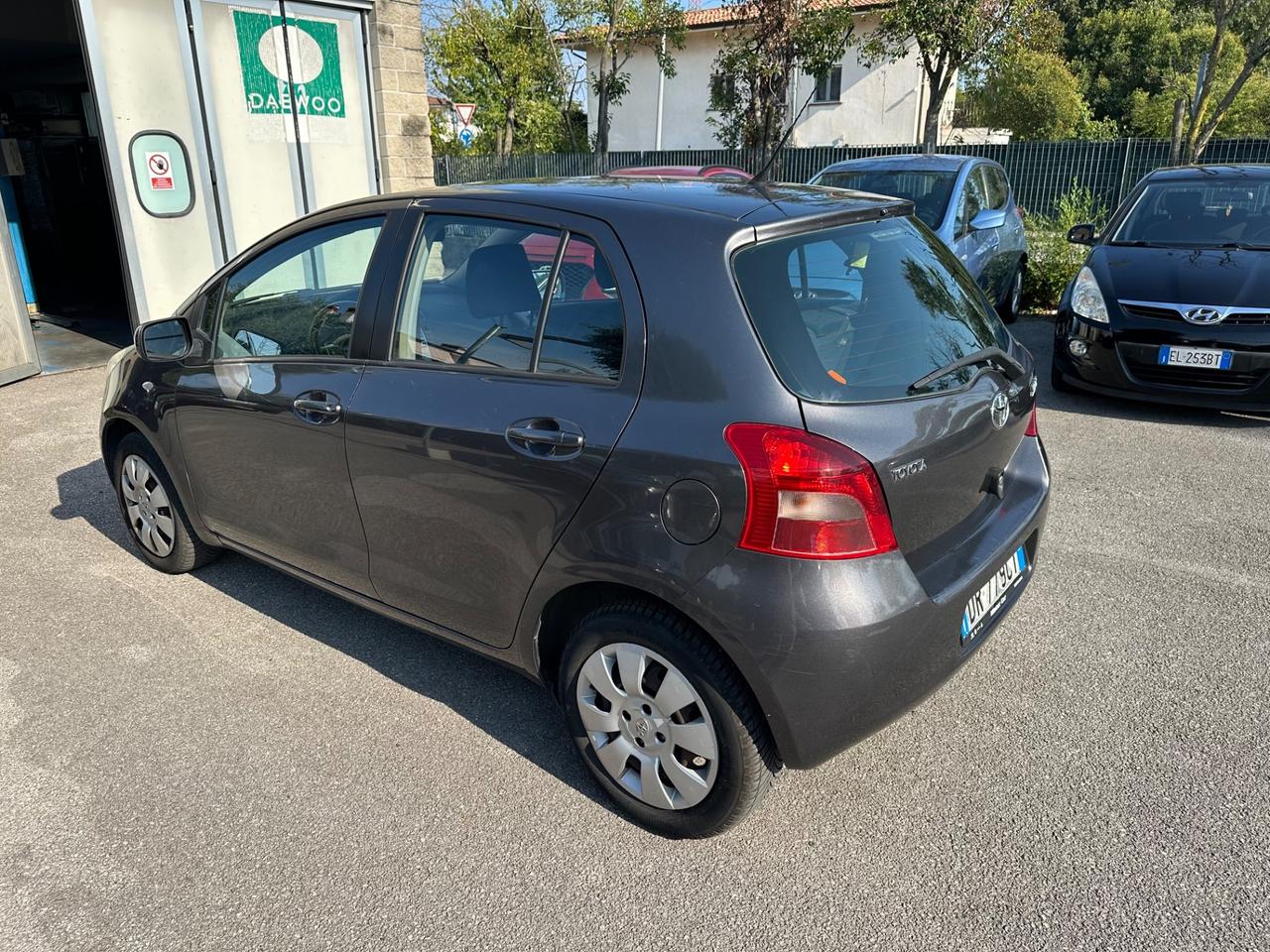 Toyota Yaris 1.0 5p. Now - 97.000km - Neopatentati