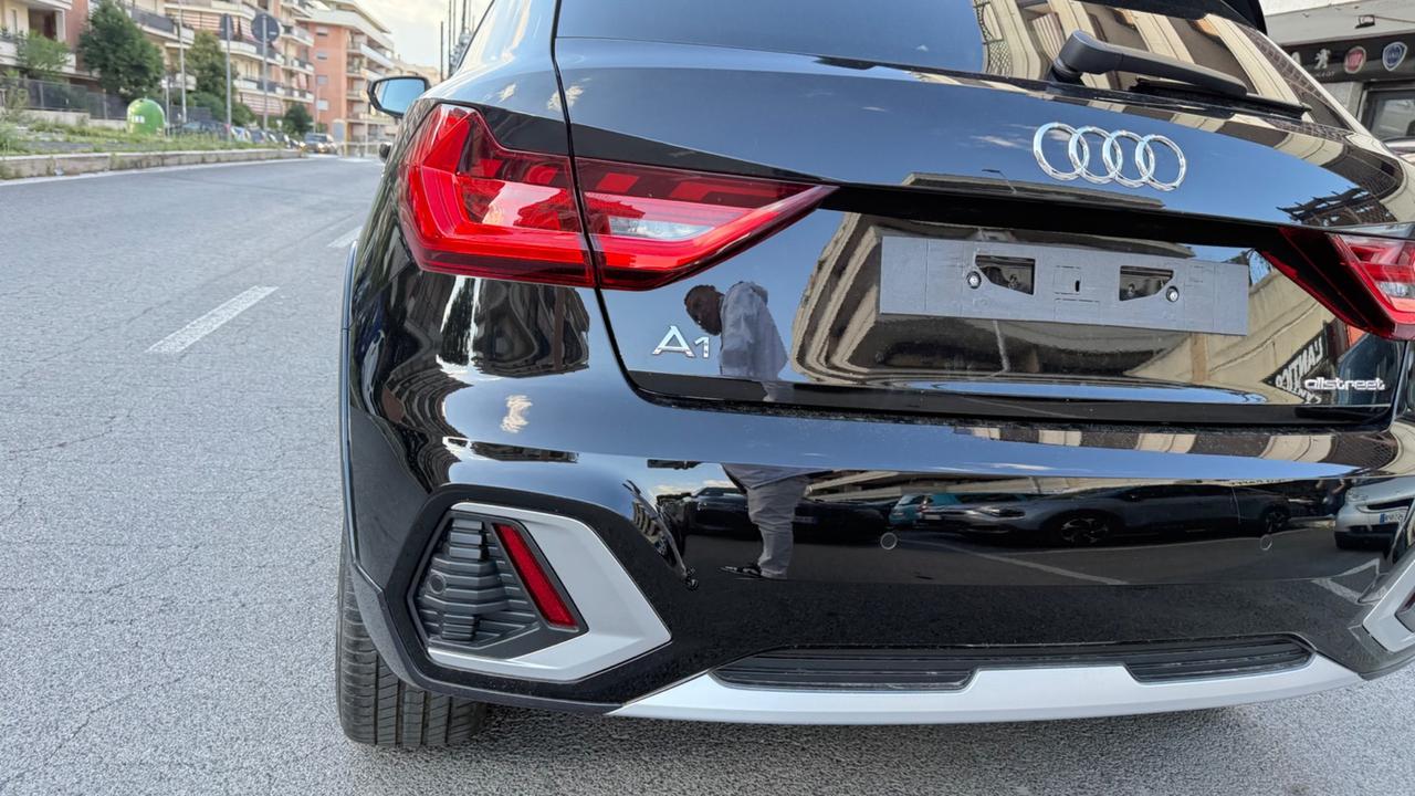 Audi A1 allstreet 30 TFSI S tronic Business LED NAVI PDC CLIMA AUTOAMTICO PDC COCKPIT CLIMA AUTOMATICO
