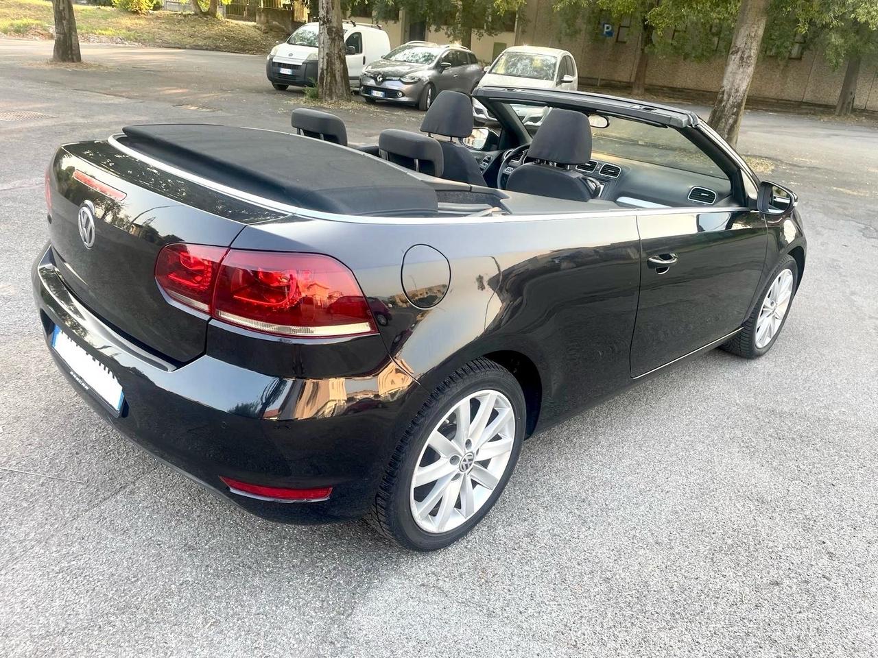Volkswagen Golf Cabriolet 2.0 TDI DSG BlueM. Tech. 2013