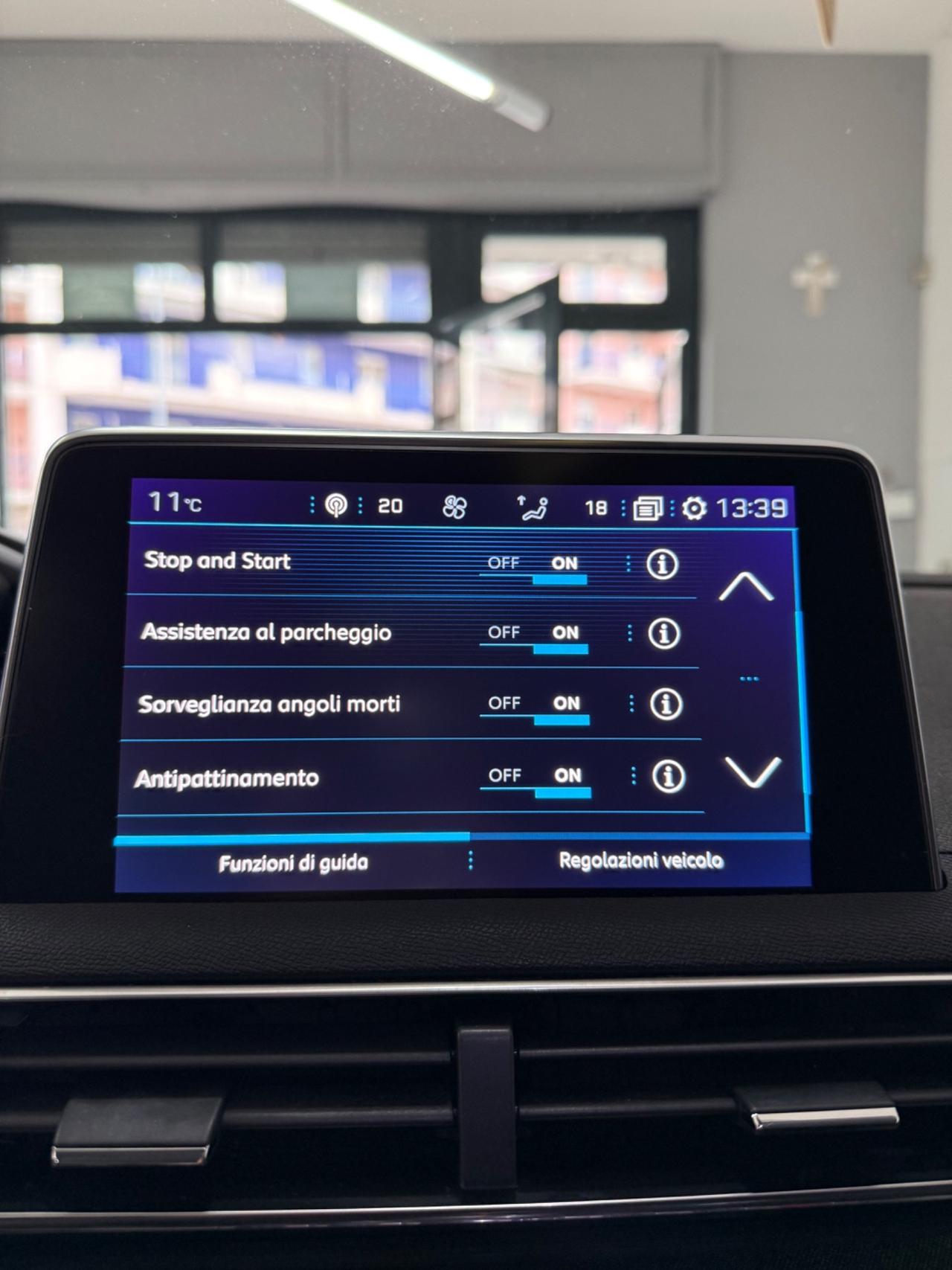 Peugeot 3008 BlueHDi 120 EAT6 S&S Allure