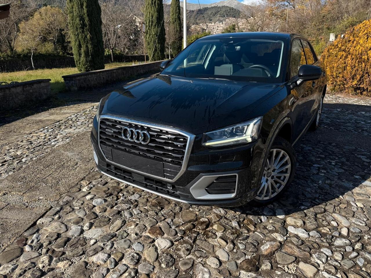 Audi Q2 40 TFSI quattro S tronic line Edition-Gancio-Italiana-