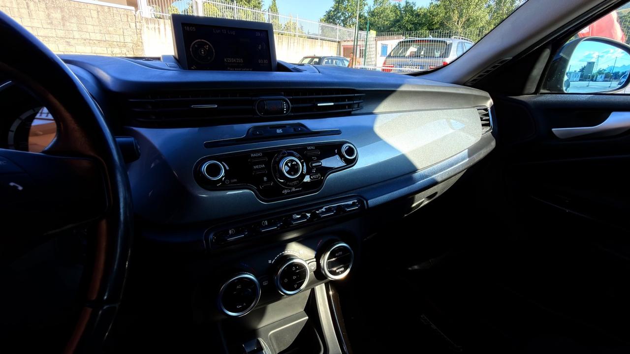 Alfa Romeo Giulietta 2.0 JTDm-2 140 CV Exclusive