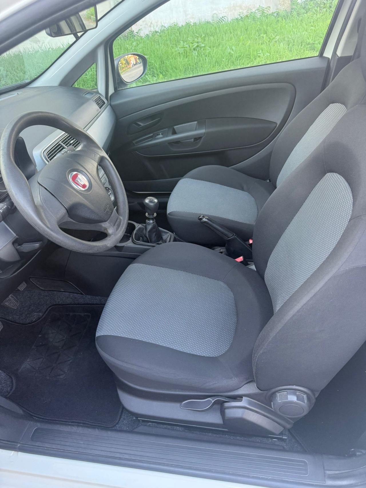 FIAT G PUNTO EVO 1.4 BENZ METANO NEOPATENETATI
