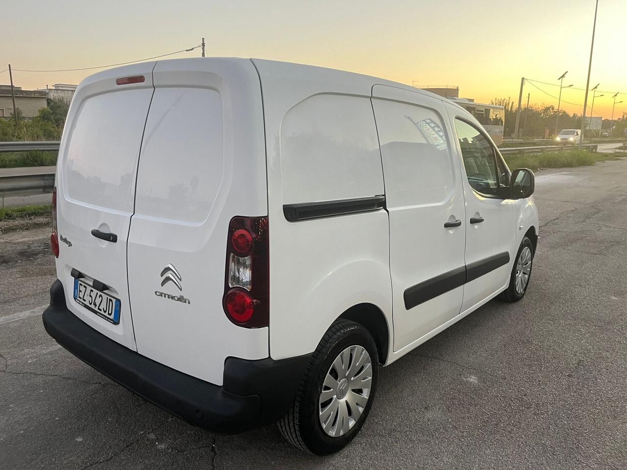 Citroen Berlingo 1.6 HDi 90Cv Unipro 2015