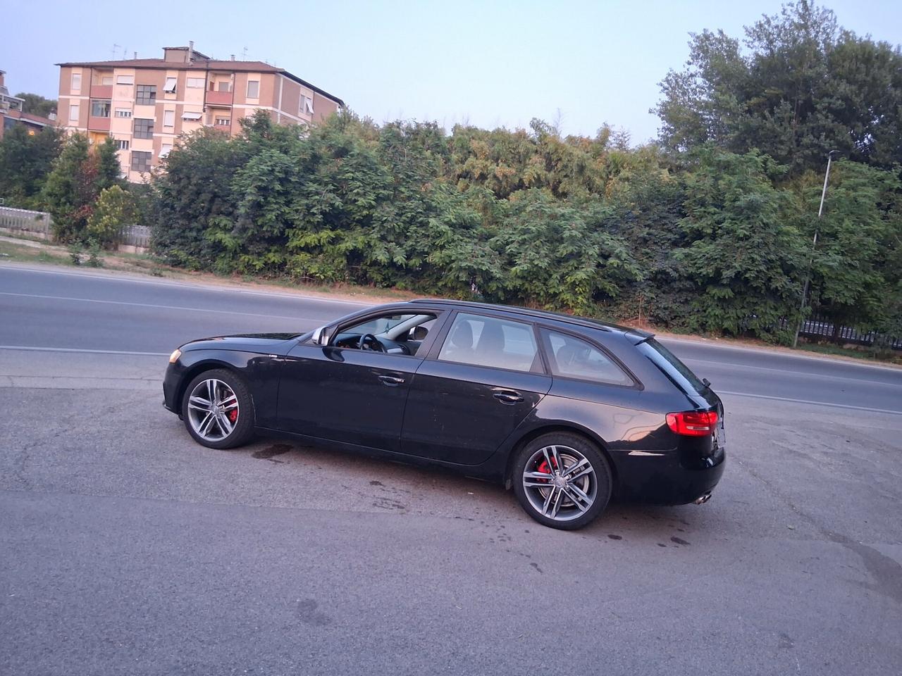 Audi A4 Avant 2.0 TDI 143CV F.AP.