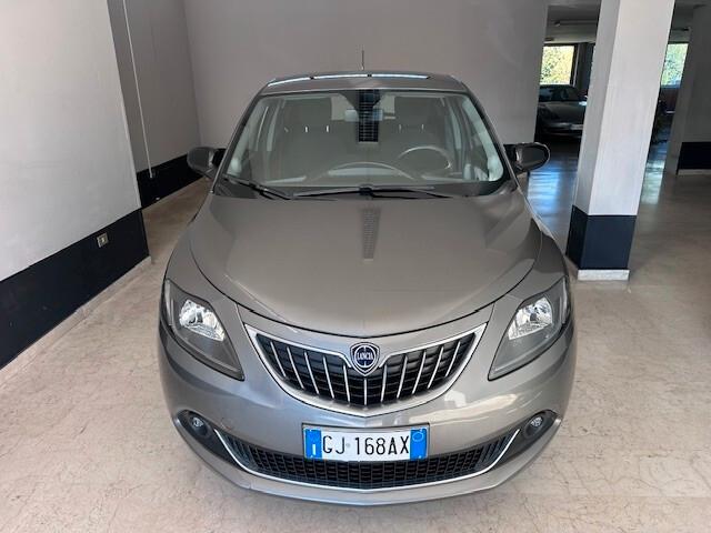 Lancia Ypsilon 1.0 Hybrid 2022 OK NEOPATENTATI