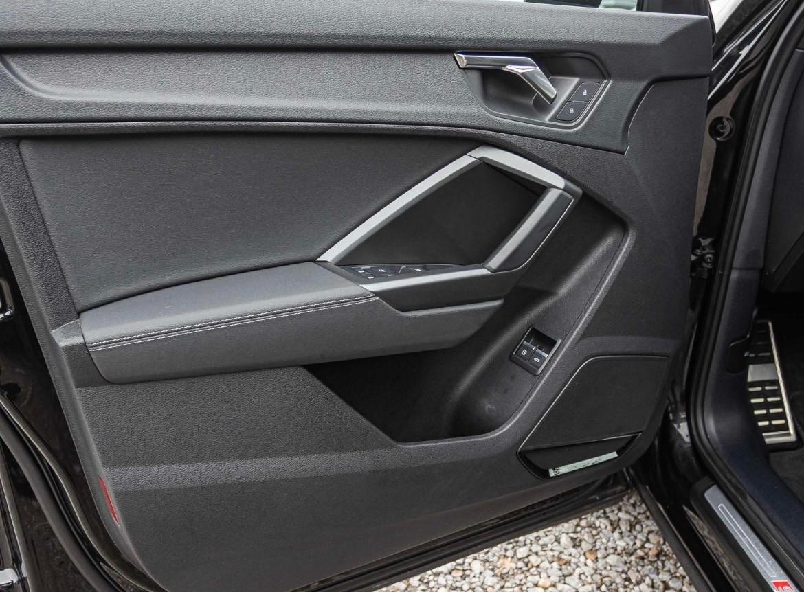 Audi Q3 S line 45TFSI e Stronic