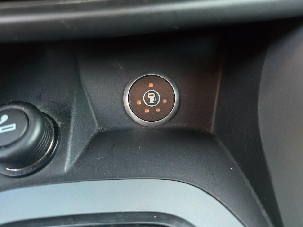 Ford B-Max 1.4 90 CV GPL Business Titanium