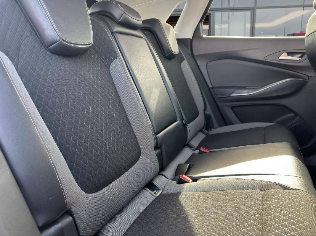 Opel Grandland X 1.6 ecotec Advance s&s 120cv AUTOMATICA E CARPLAY
