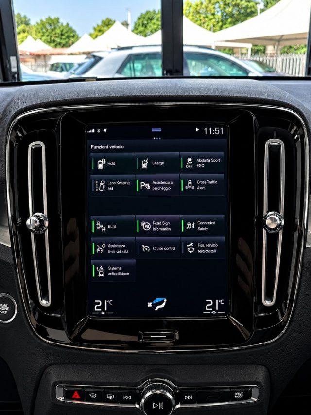VOLVO XC40 T4 Recharge Plug-in Hybrid Inscription Expression