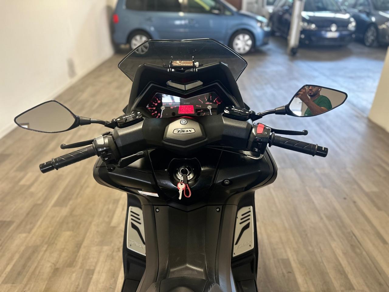 Yamaha TMAX 530 Iron Max SCARICO AKRAPOVIC