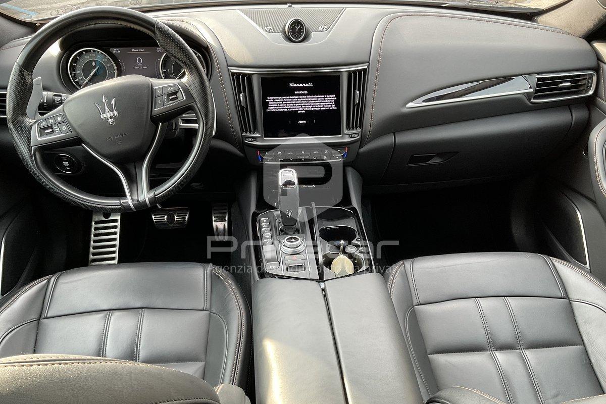 MASERATI Levante V6 Diesel 275 CV AWD Gransport