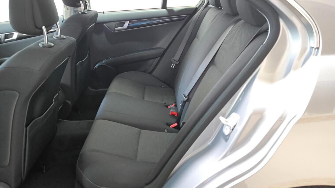 Mercedes-benz C 200 CDI BlueEFFICIENCY Avantgarde