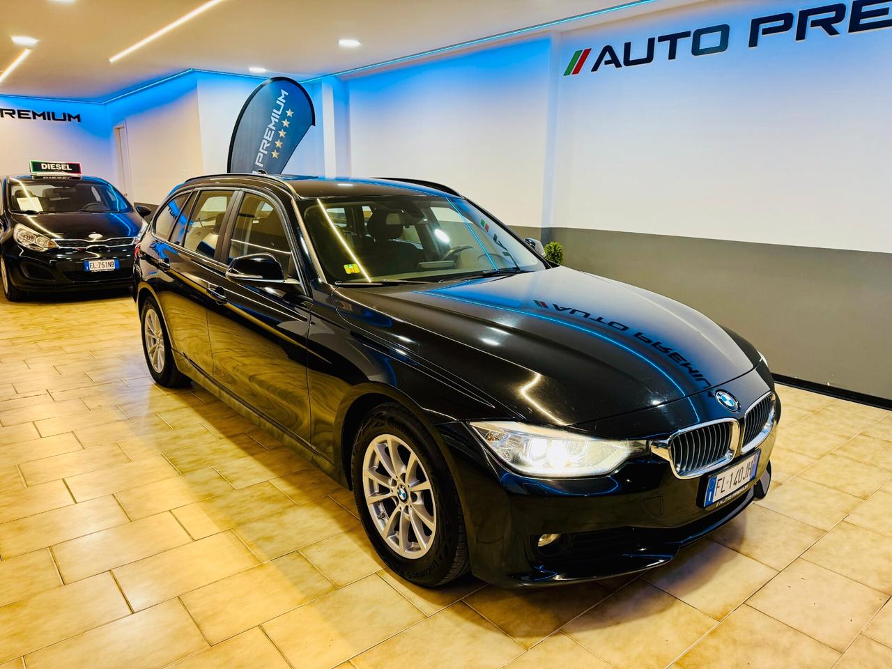 BMW 318d Touring LED / Sedili Risc. / Navi