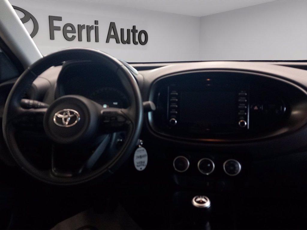 TOYOTA Aygo x 1.0 active 72cv del 2022