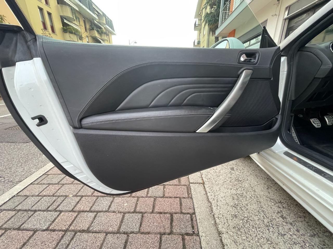 PEUGEOT RCZ 2.0 HDi cinghia e pneumatici nuovi