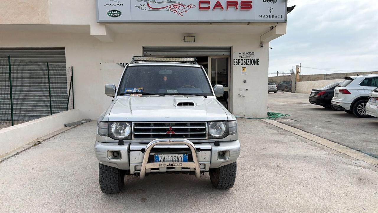 Mitsubishi Pajero 3.2 DI-D 16V 3p. Invite