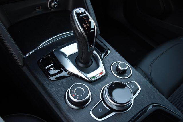 ALFA ROMEO Stelvio 2.2 210 CV AT8 Q4 SPRINT