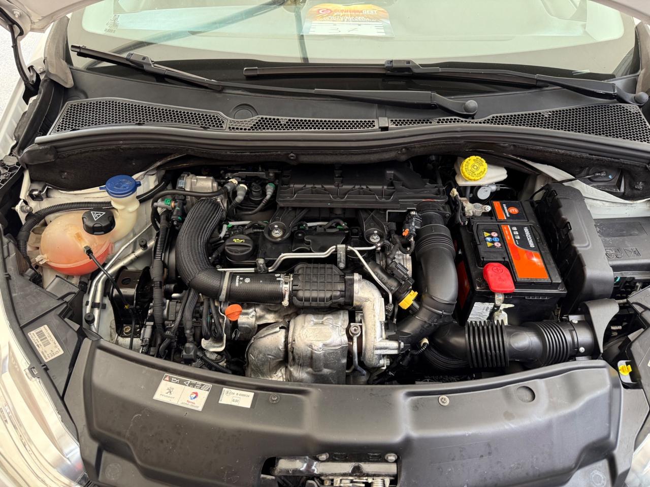 Peugeot 208 1.4 HDi 68 CV 5 porte