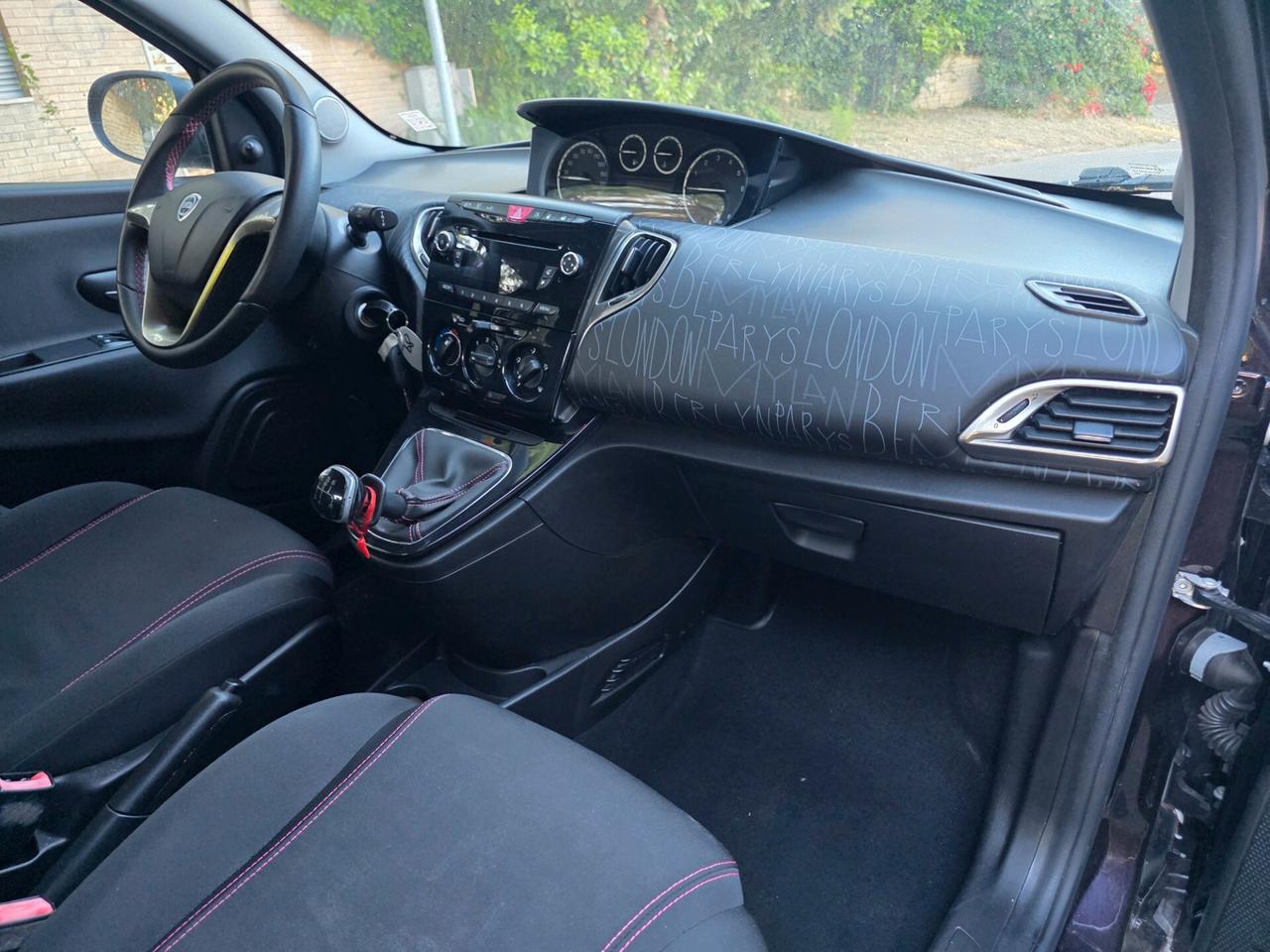 Lancia Ypsilon 1.2 69 CV 5 porte GPL Ecochic Elefantino