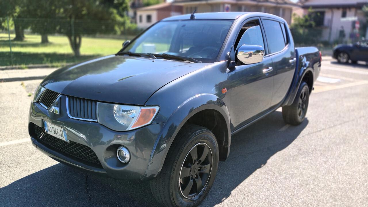 Mitsubishi L200 2.5 DI-D/136CV Double Cab Intense