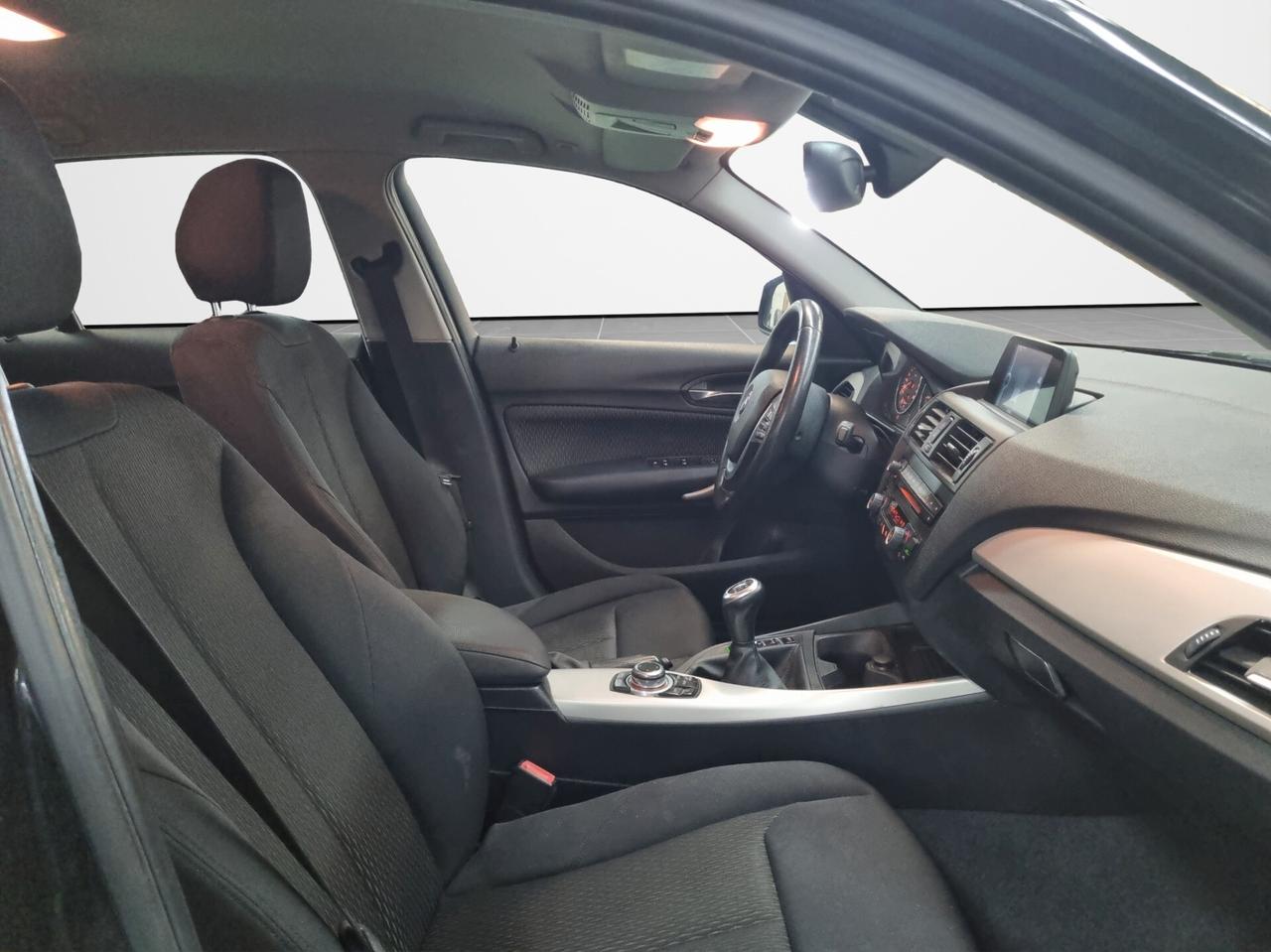 Bmw 116 116d 5p. Urban
