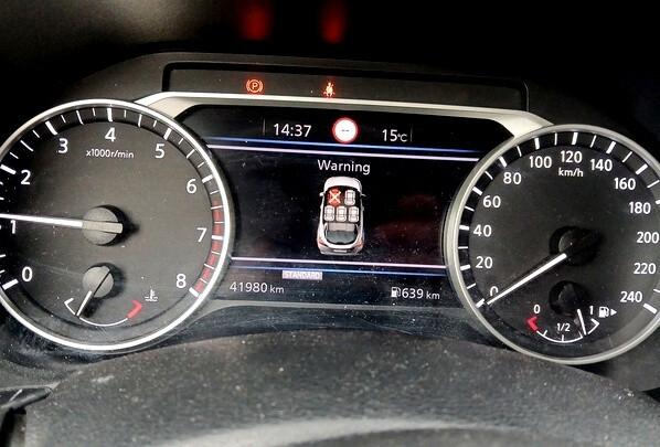 Nissan Juke 1.0 DIG-T 114 CV N-Connecta Navi Cam UNIPRO IVA DEDUCIB.