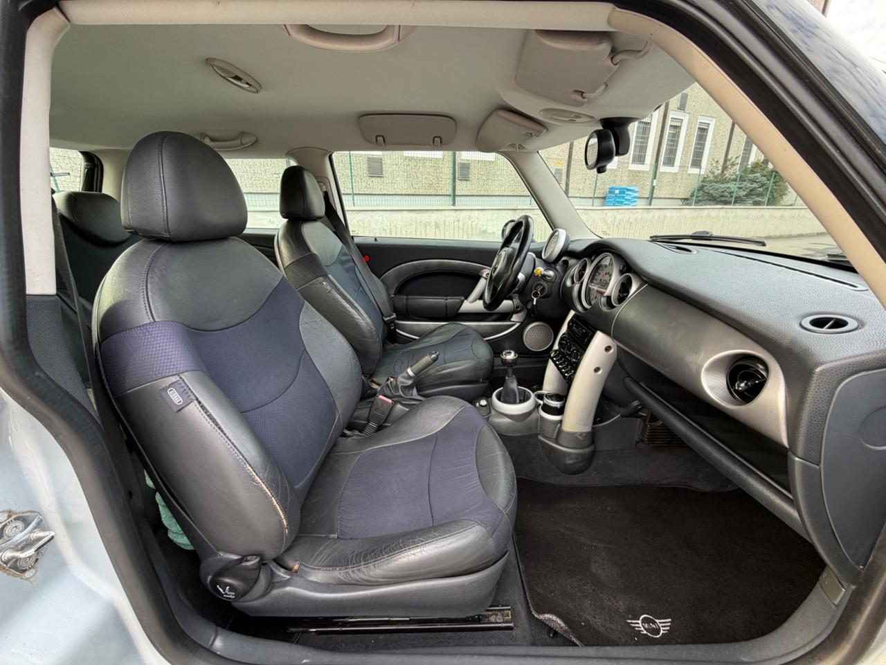 Mini 1.6 16V Cooper Park Lane (119.000KM)