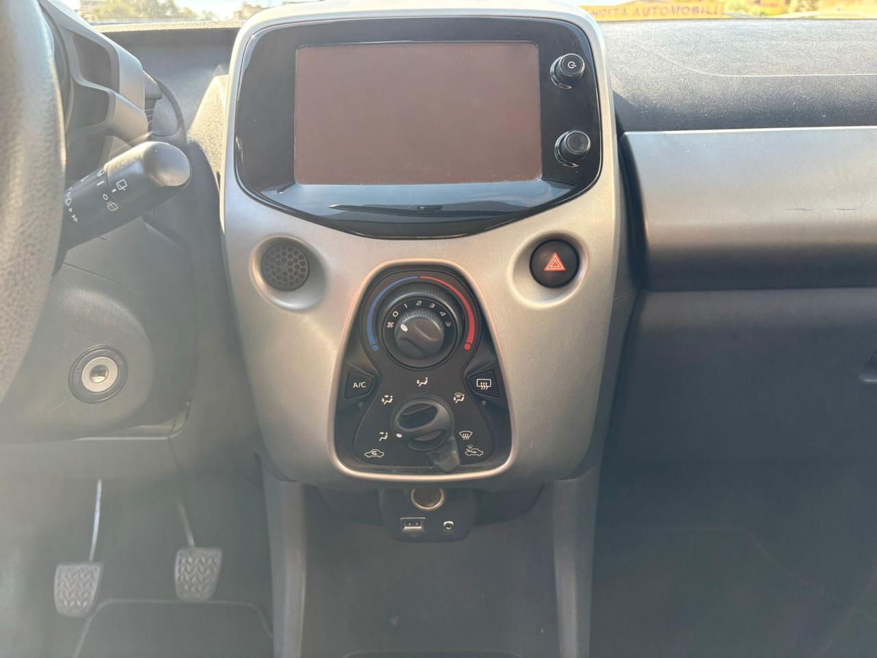 Peugeot 108 VTi 68 5 porte Allure