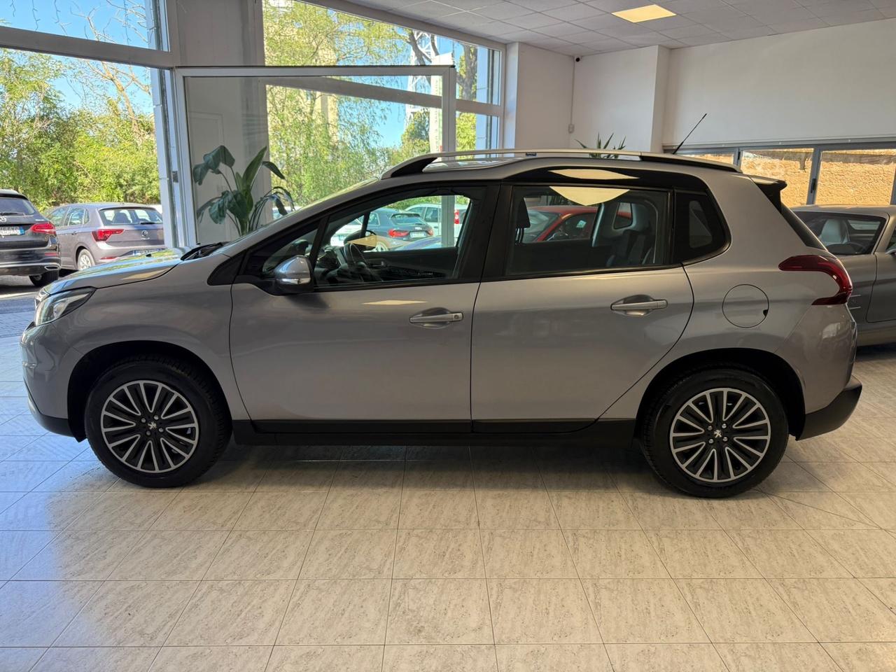 Peugeot 2008 PureTech 82 S&S Allure GPL
