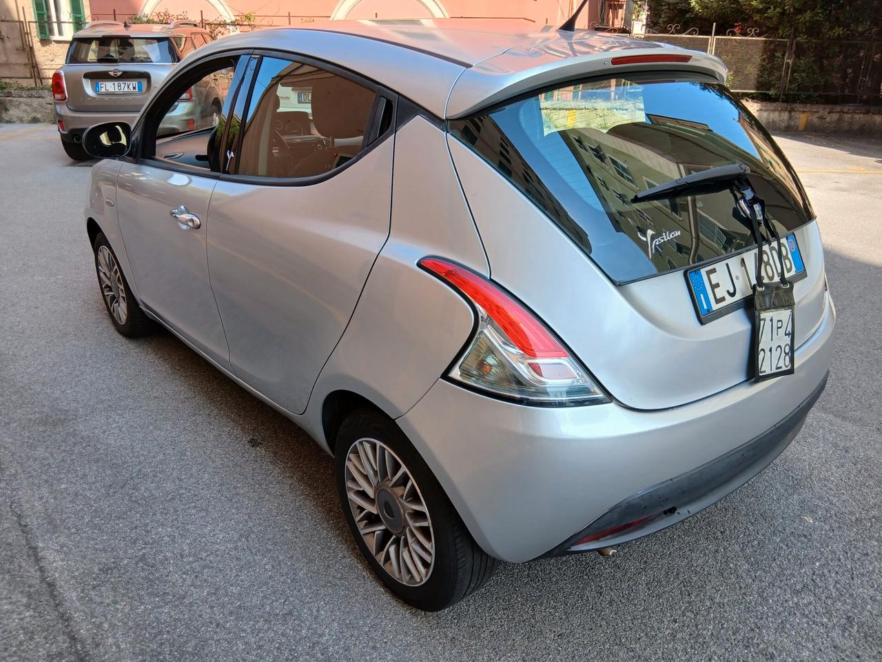 Lancia Ypsilon 1.2 69 CV 5 porte S&S Platinum