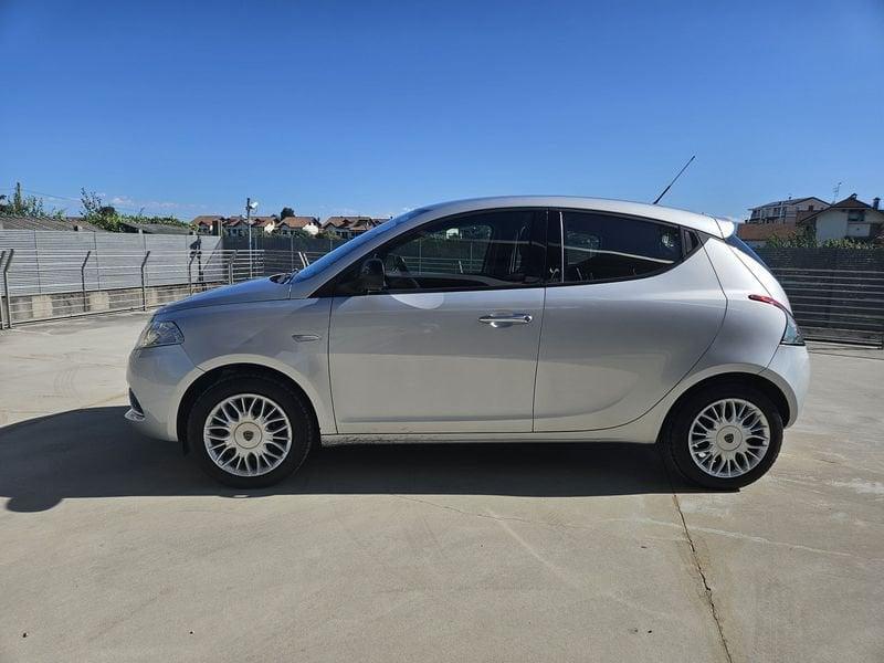 Lancia Ypsilon 1.2 69 CV 5 porte GPL Ecochic Gold con BONUS EASY GO'