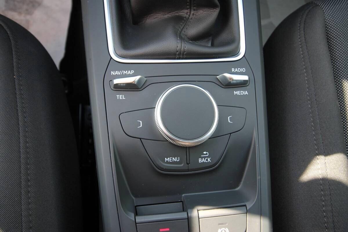 Audi Q2 1.6 TDI Business Unipro|2018