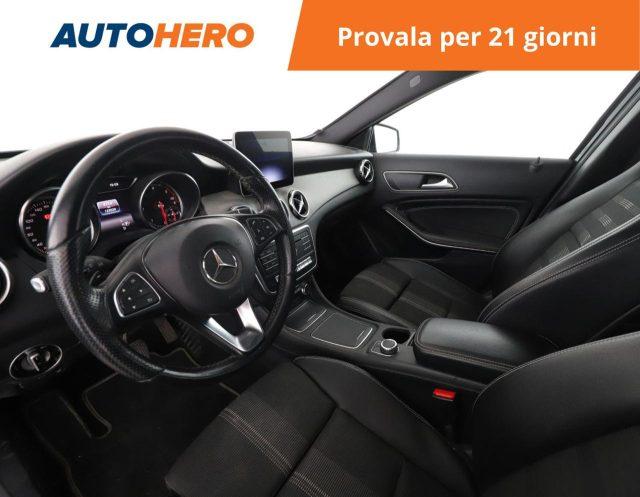 MERCEDES-BENZ GLA 200 d Automatic 4Matic Sport