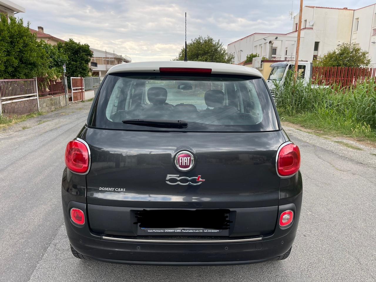 Fiat 500L 1.6 Multijet 120 CV (DOMMYcars)