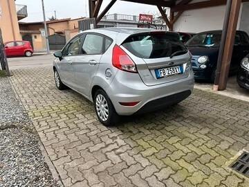 Ford Fiesta 1.4 5 porte Bz.- GPL Black & White Edition
