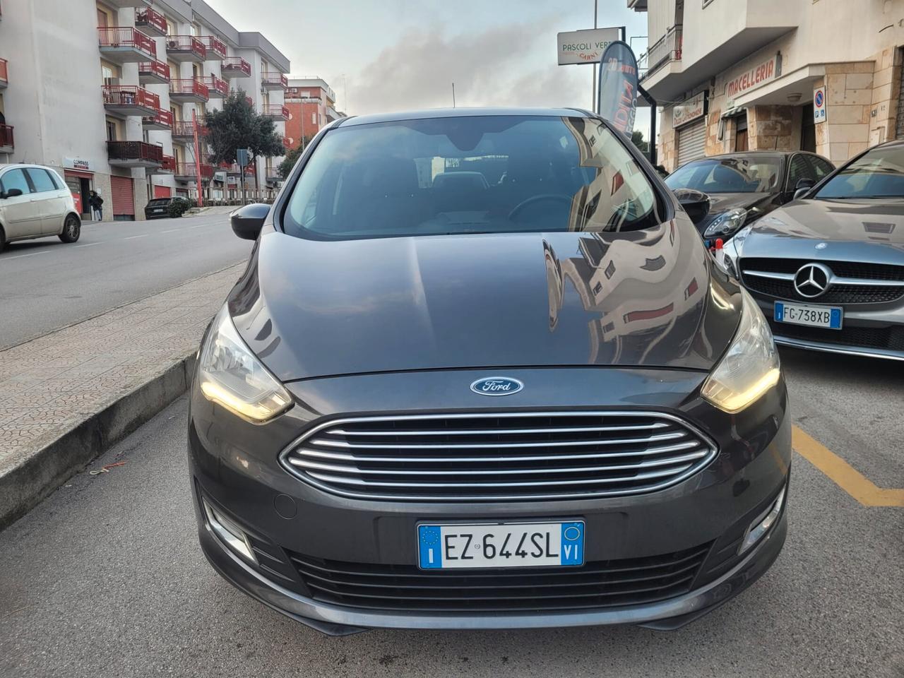 Ford C-Max 1.5 TDCi Titanium * Navi * Garantita 12 Mesi