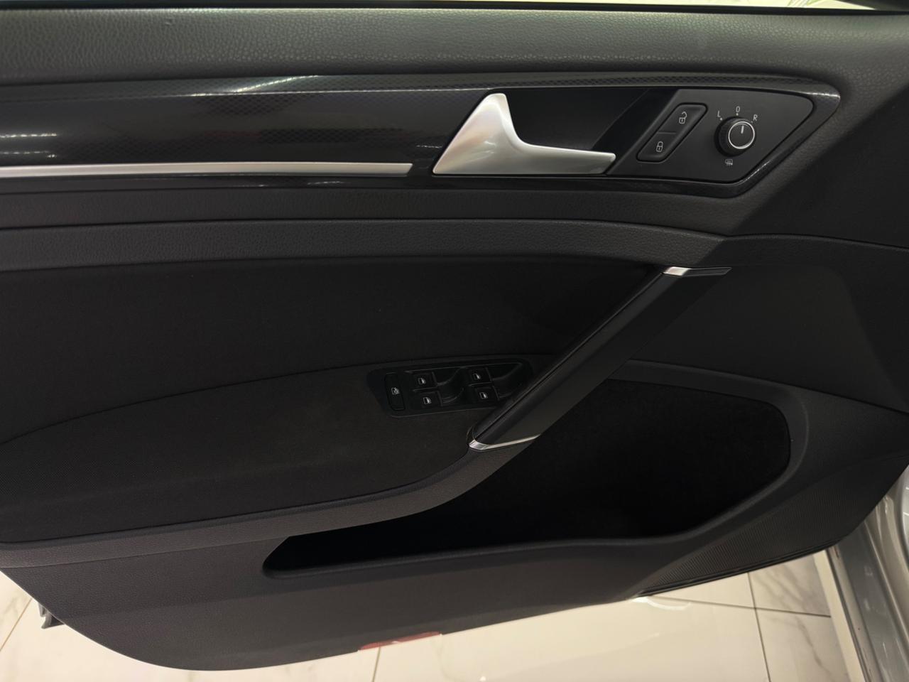 Volkswagen Golf 1.6 TDI DSG Highline BlueMotion Technology