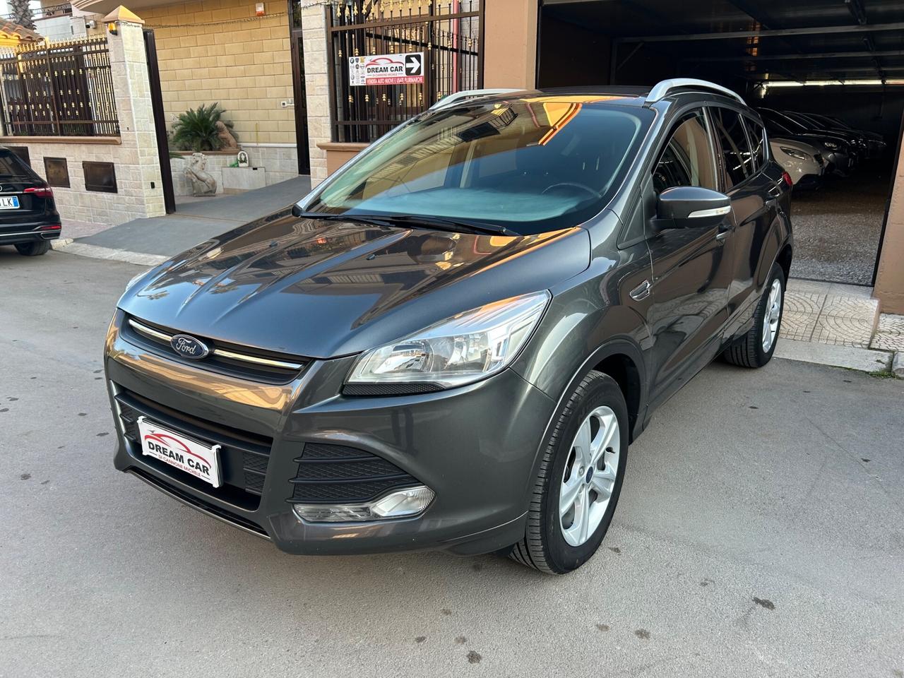 Ford Kuga 2.0 TDCI 120 CV S&S 2WD Titanium