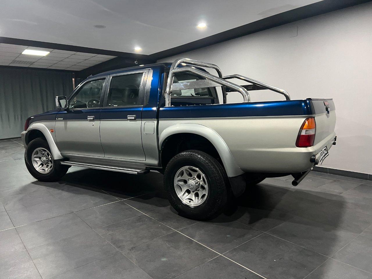 Mitsubishi L200 Double Cab L200 d.cab 2.5 tdi GLS Target 4wd Double cab