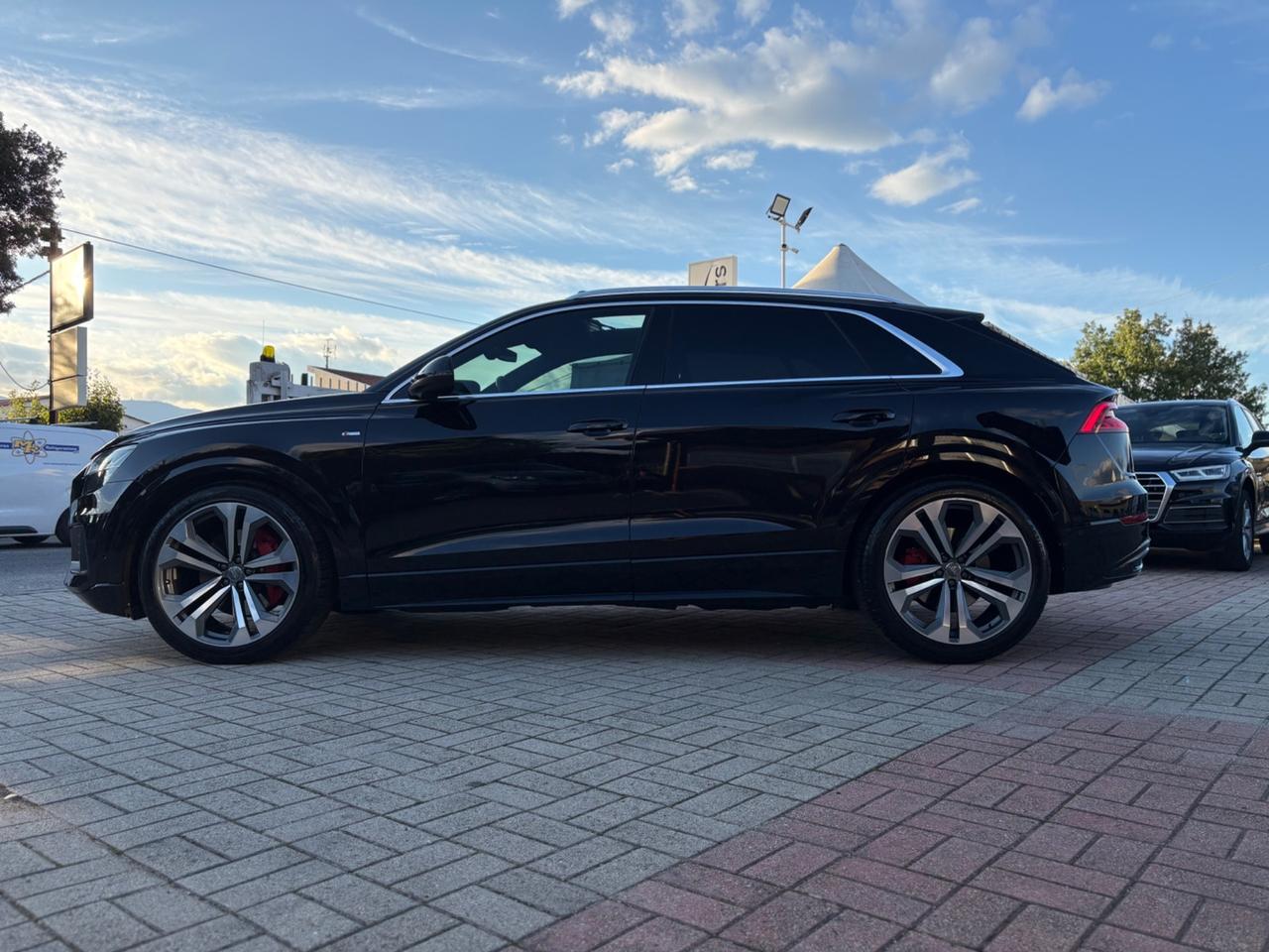 Audi Q8 50 TDI 286 CV quattro tiptronic S-line edition