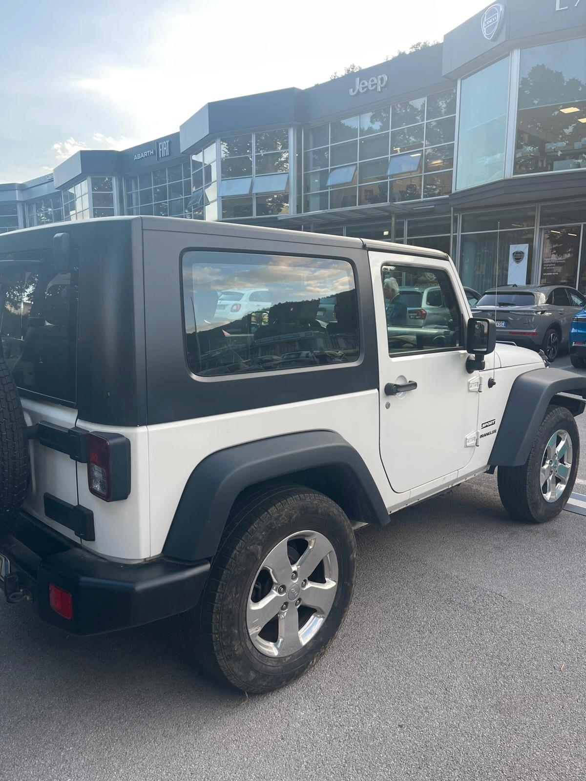 Jeep Wrangler 2.8 CRD hard top ( km originali) soli 123200 km