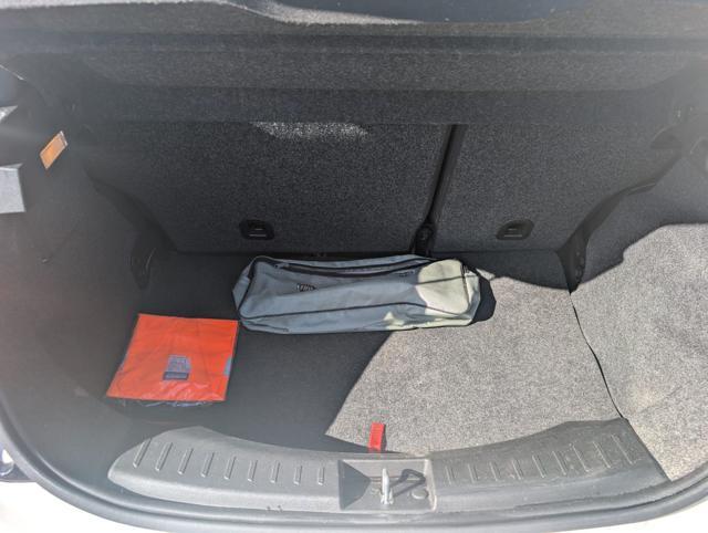 LANCIA Ypsilon 1.2 69 CV 5 porte Elefantino 5° Posto