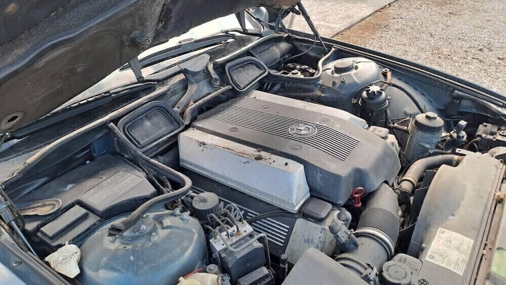 Bmw 740 744 V8 da restaurare