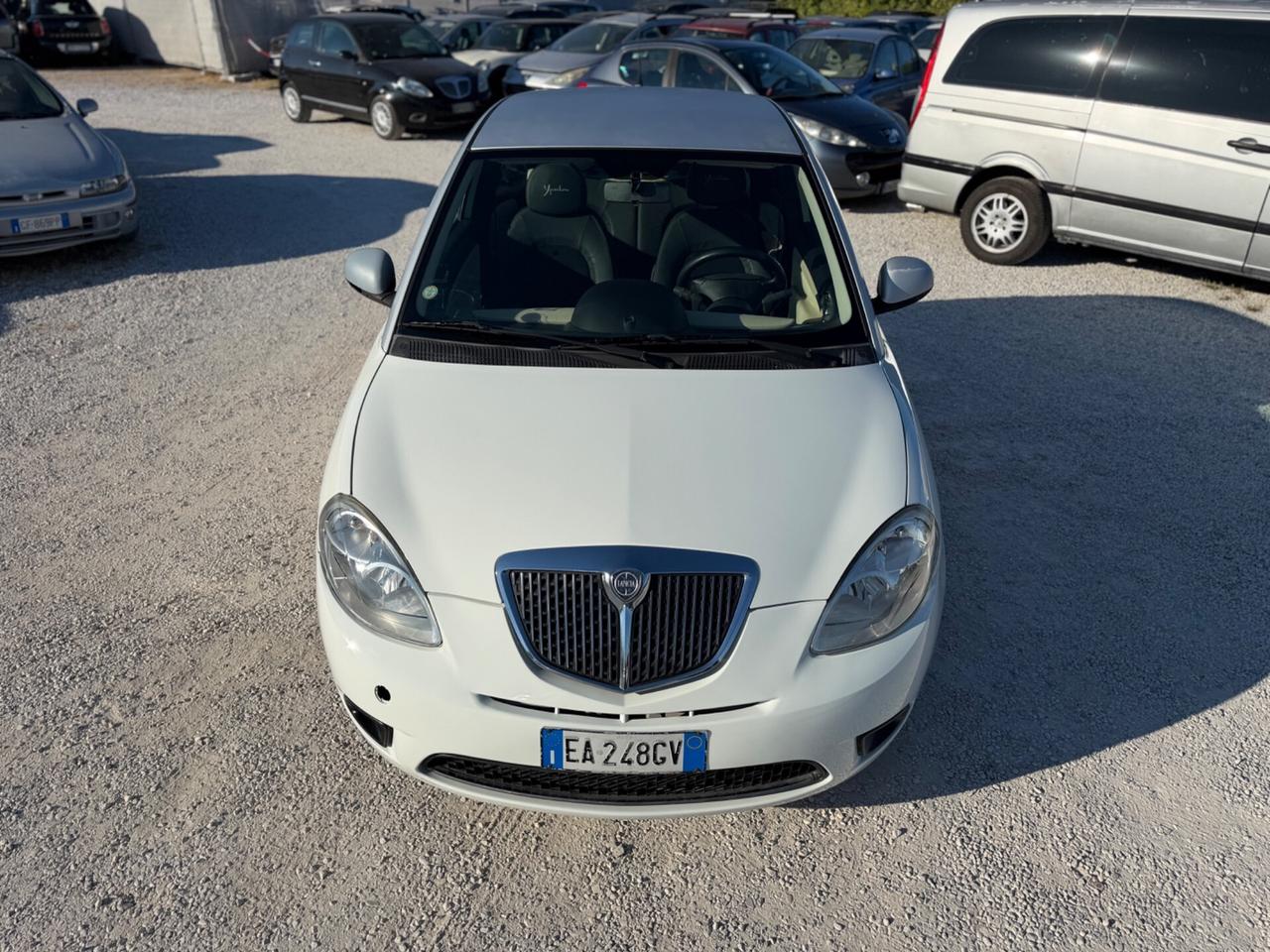 Lancia Ypsilon 1.2 Platino Bicolore