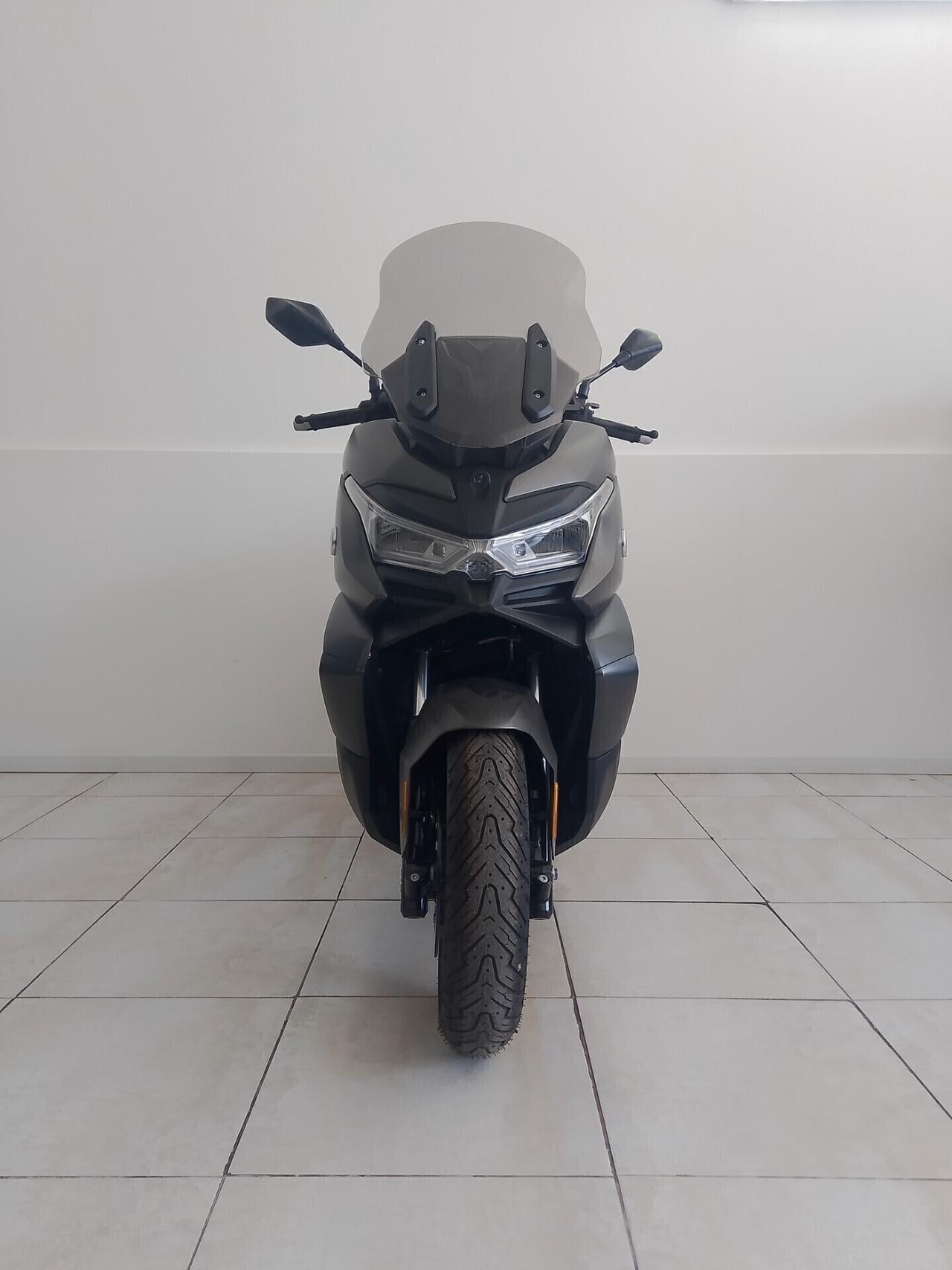Voge Sfida SR4 400