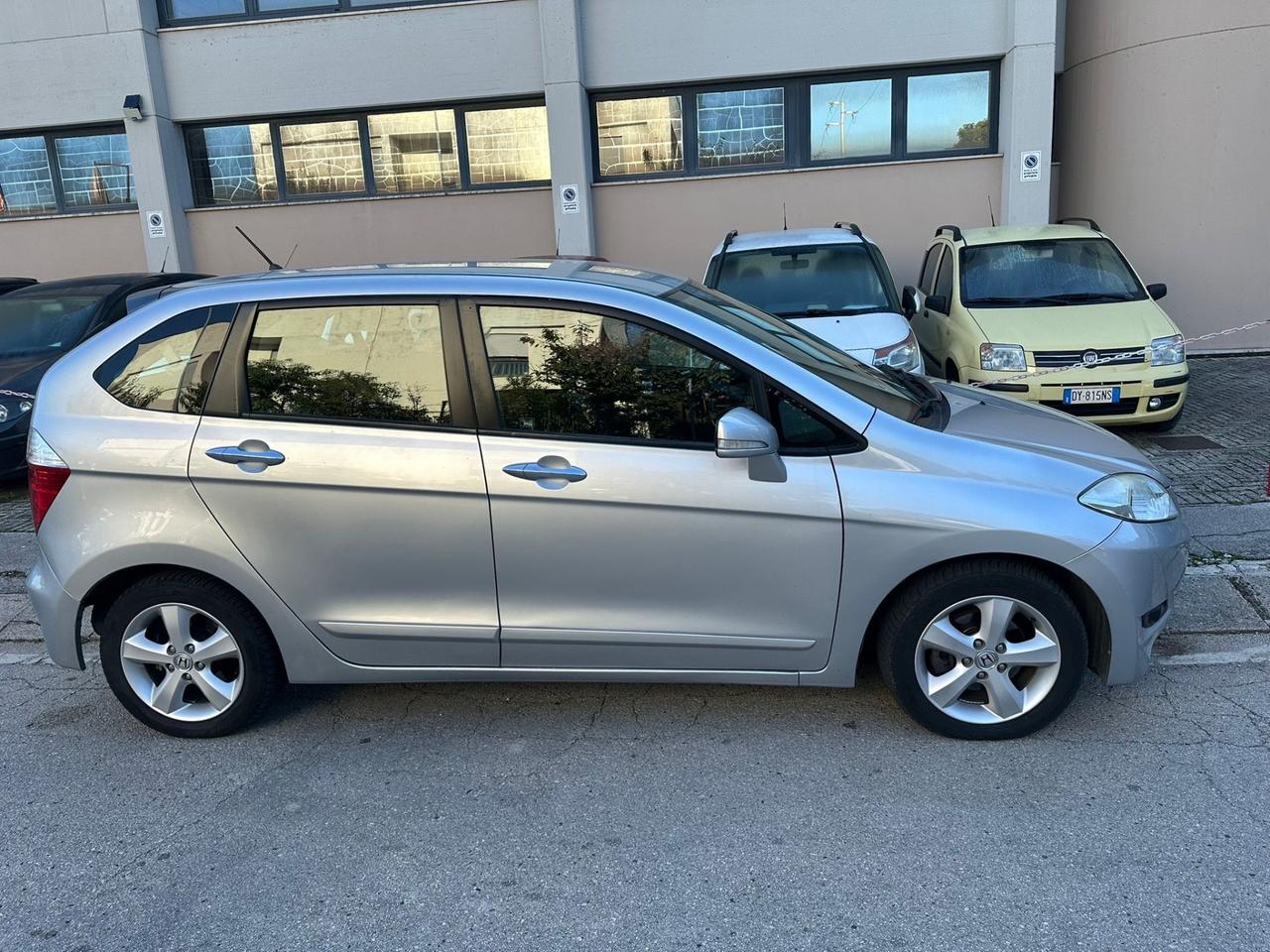 Honda FR-V 2.2 i-CTDi 6 POSTI