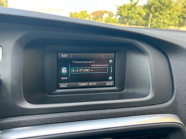 Volvo V40 Cross Country D2 1.6 Ocean Race